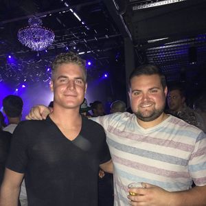 Meet your Posher, Elliot